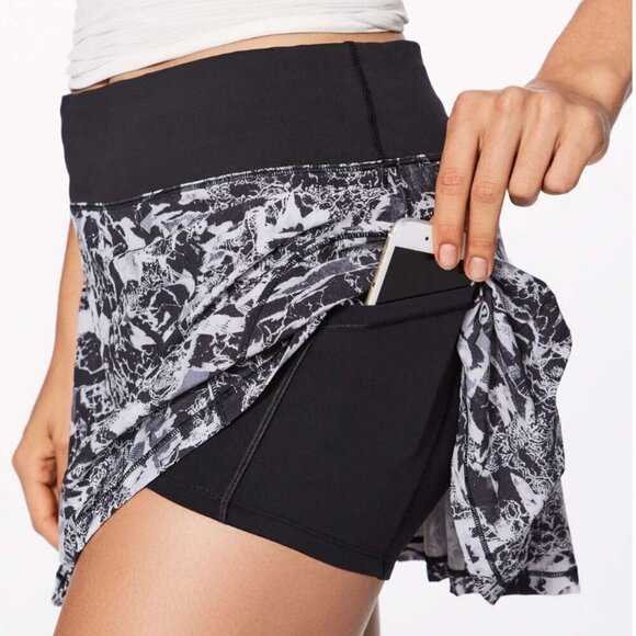 Lululemon Circuit Breaker Skirt II (Tall) (15") Interlaced Alpine White Black / - Picture 7 of 7